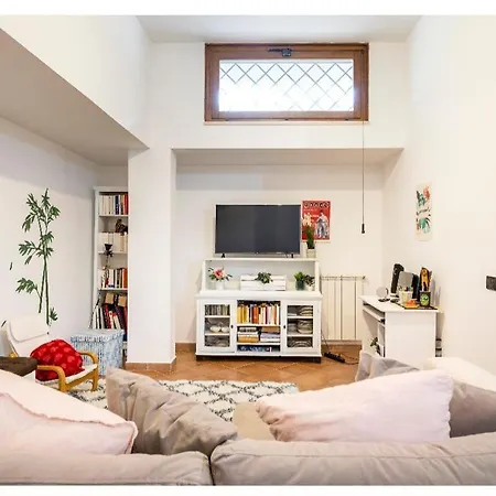 Openspace Con Free Parking Apartment